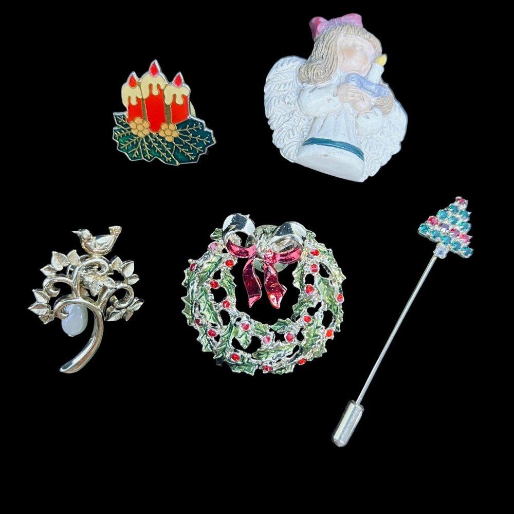 Lot of 5 Miscellaneous Christmas Gold Tone Hat/Lapel Pins
